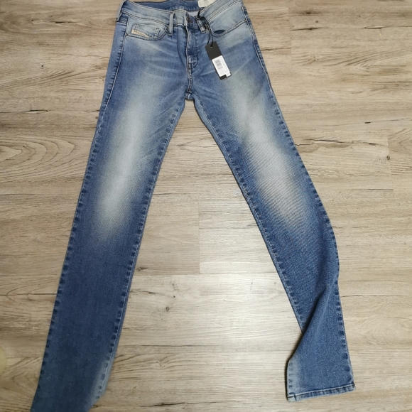 NWT, Diesel "Straitzee" faded jeans, 25x32 - Picture 1 of 5